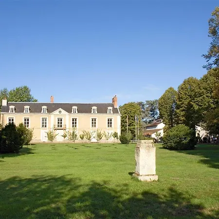 Mercure Parc Du Coudray - Barbizon ル・クードレイ・モンソー