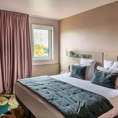 Hotel Mercure Parc Du Coudray - Barbizon 4*