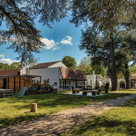Hotel Mercure Parc Du Coudray 4*