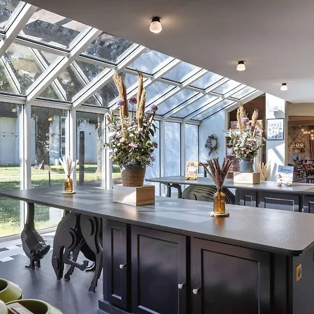 Mercure Parc Du Coudray 4* Le Coudray-Montceaux