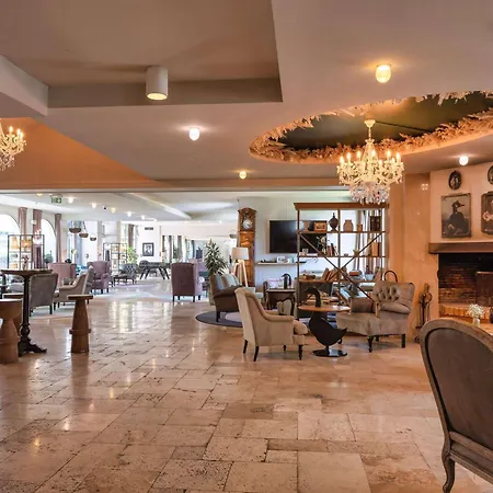 Mercure Parc Du Coudray 4*