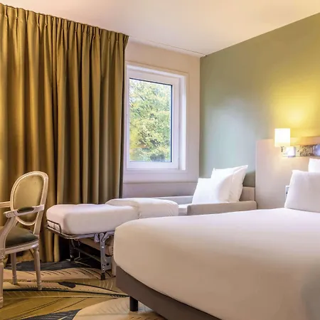 Hotel Mercure Parc Du Coudray - Barbizon Le Coudray-Montceaux