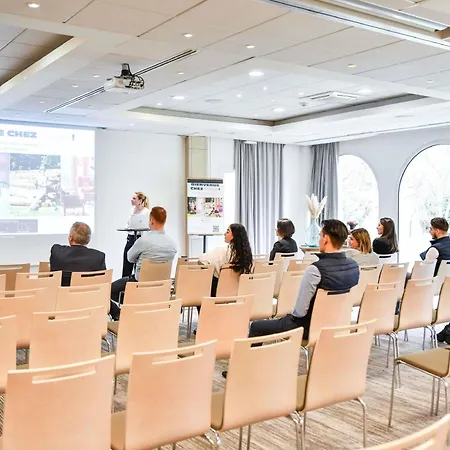 Mercure Parc Du Coudray - Barbizon Le Coudray-Montceaux