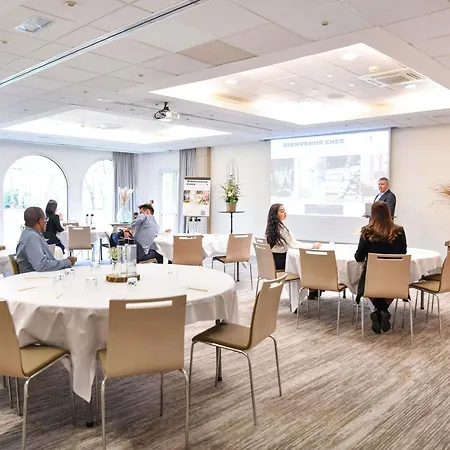 Mercure Parc Du Coudray - Barbizon Hotel Le Coudray-Montceaux