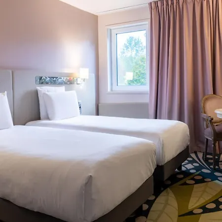Mercure Parc Du Coudray - Barbizon 4*