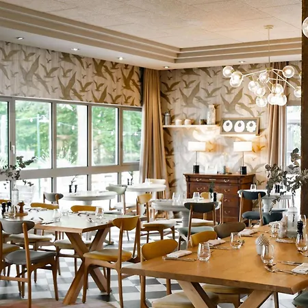 Mercure Parc Du Coudray - Barbizon Hotel Le Coudray-Montceaux