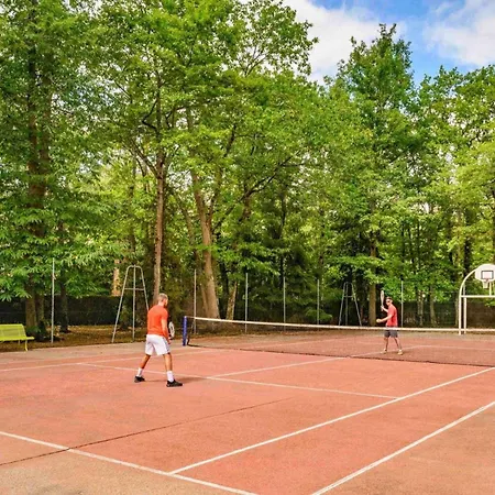 Mercure Parc Du Coudray - Barbizon 4* Le Coudray-Montceaux