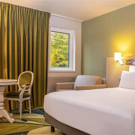 Hotel Mercure Parc Du Coudray - Barbizon 4*