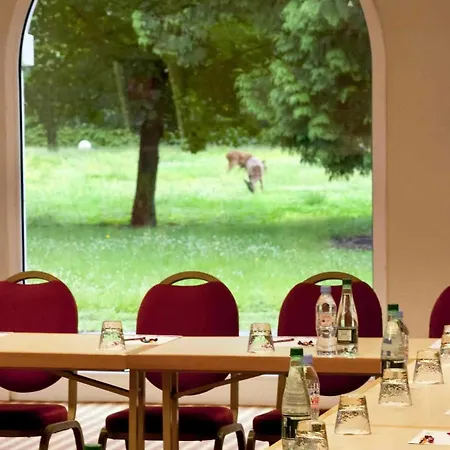 Mercure Parc Du Coudray - Barbizon Le Coudray-Montceaux