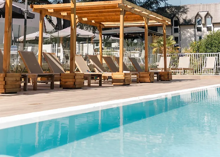 Hotell Mercure Parc Du Coudray - Barbizon 4*